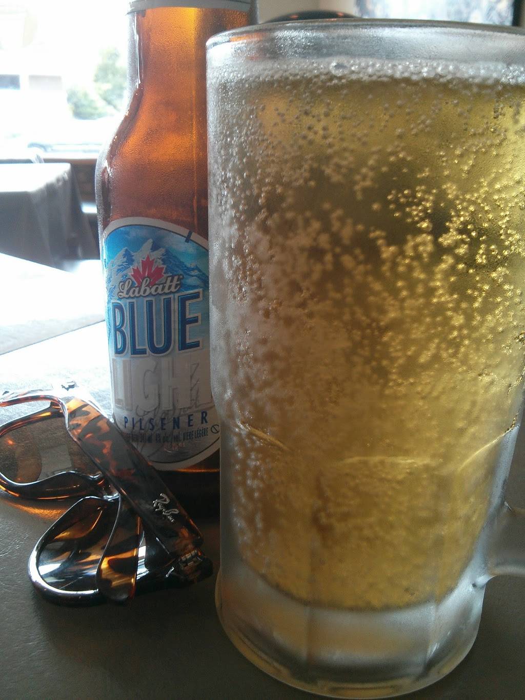 Bakers Bar and Grill | restaurant | 5565-5595 Wyandotte St E, Windsor, ON N8S 4T9, Canada | 5199482161 OR +1 519-948-2161