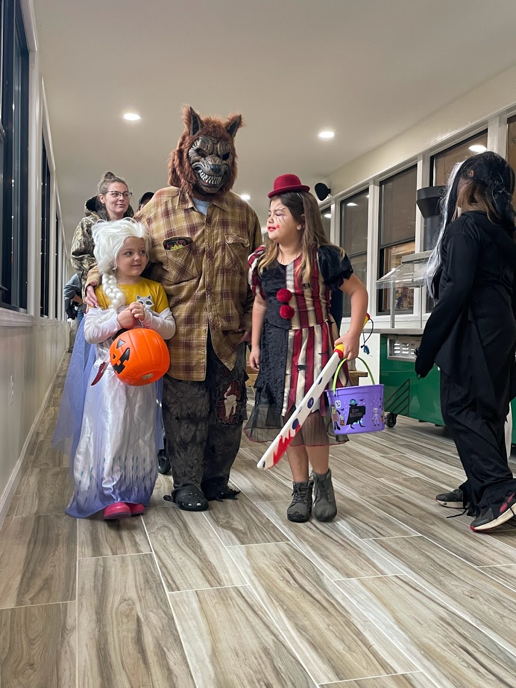 Frontier Town Gateway | restaurant | 4010 Blue Ridge Rd, North Hudson, NY 12855, USA | 5185320600 OR +1 518-532-0600