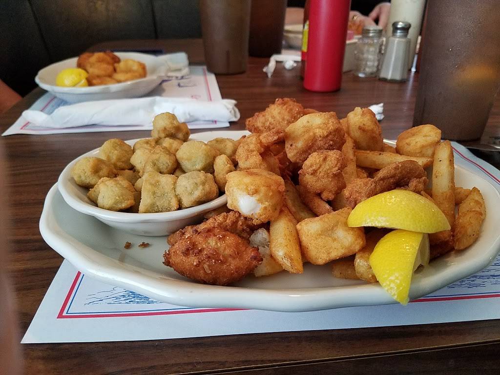 Cedar River Seafood | restaurant | 4010, 8609 US-441, Leesburg, FL 34788, USA | 3527283377 OR +1 352-728-3377