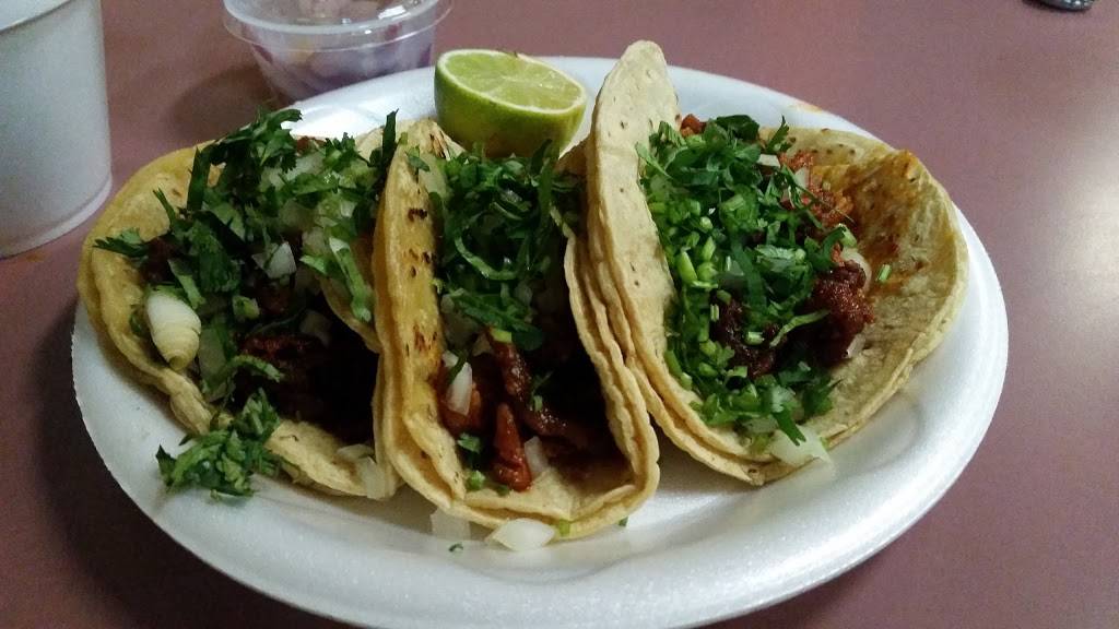 Pollos Los Gallos | restaurant | 7135 Dix St, Detroit, MI 48209, USA | 3137589757 OR +1 313-758-9757