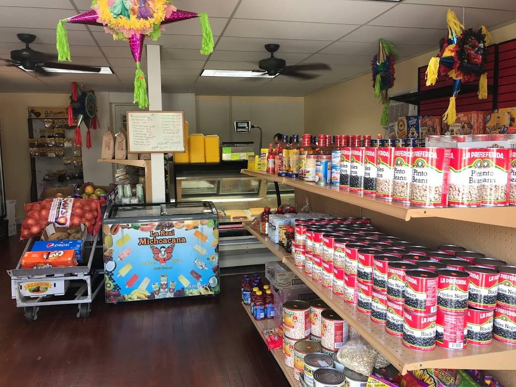 Luceros Supermarket and Mexican Restaurant | restaurant | 211 W St Paul St, Spring Valley, IL 61362, USA | 8156638425 OR +1 815-663-8425