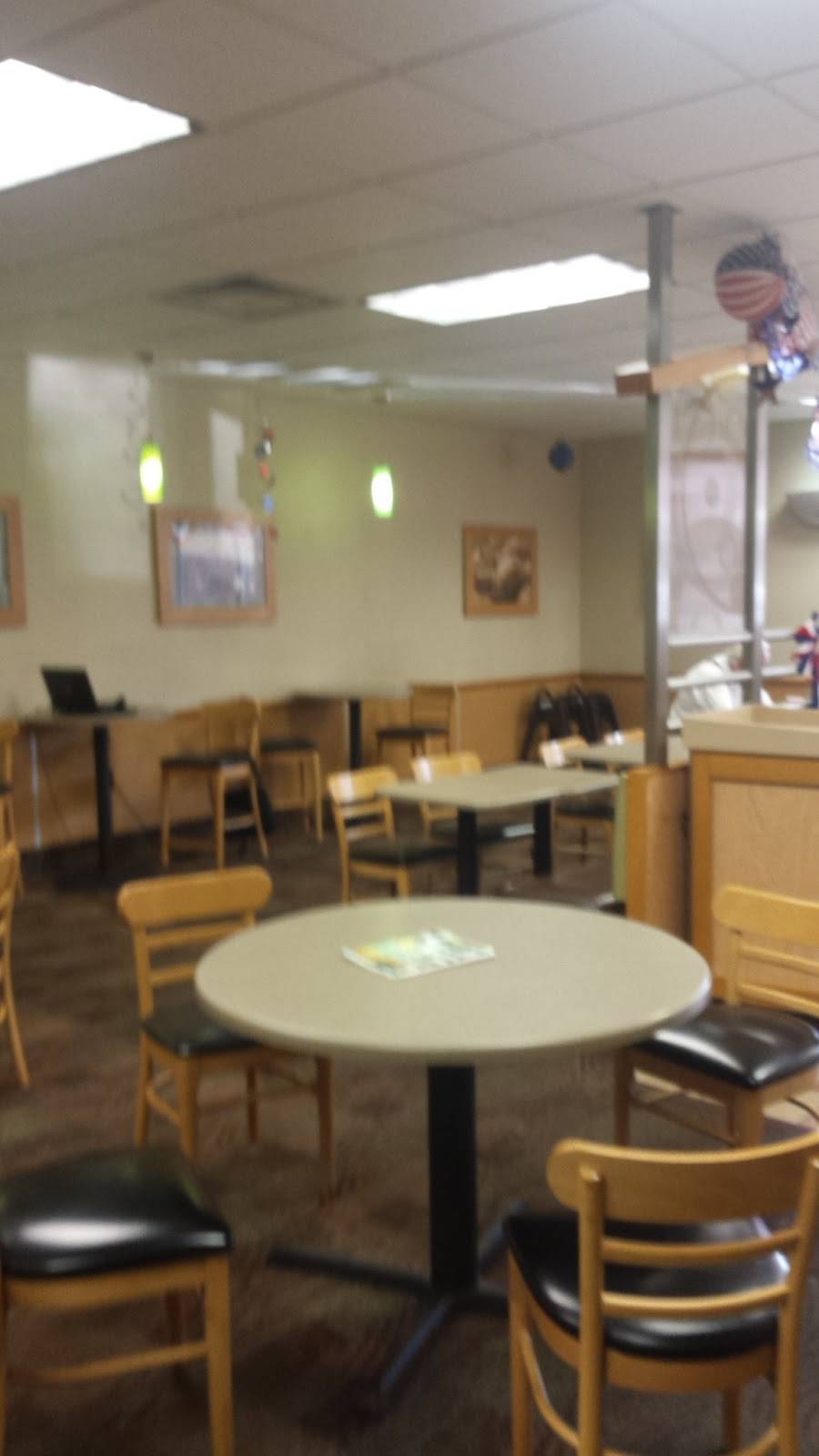 Wendys | restaurant | 402 Aetna St, Martins Ferry, OH 43935, USA | 7406331976 OR +1 740-633-1976