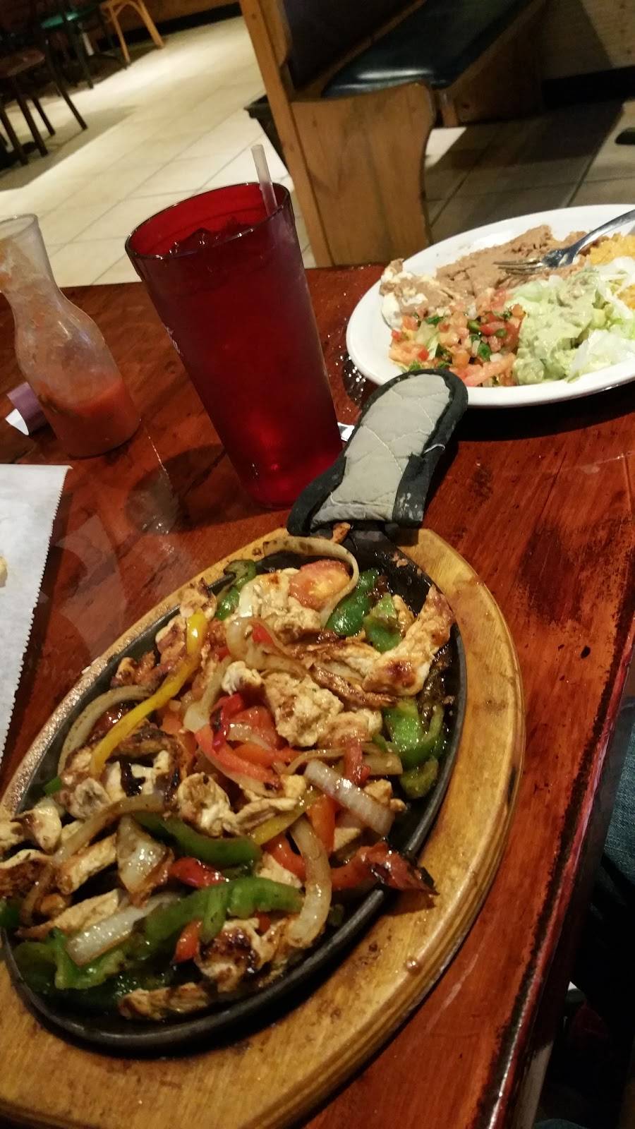 Agave Mexican Grill | restaurant | 851 S Garfield Ave, Traverse City, MI 49686, USA | 2319294408 OR +1 231-929-4408