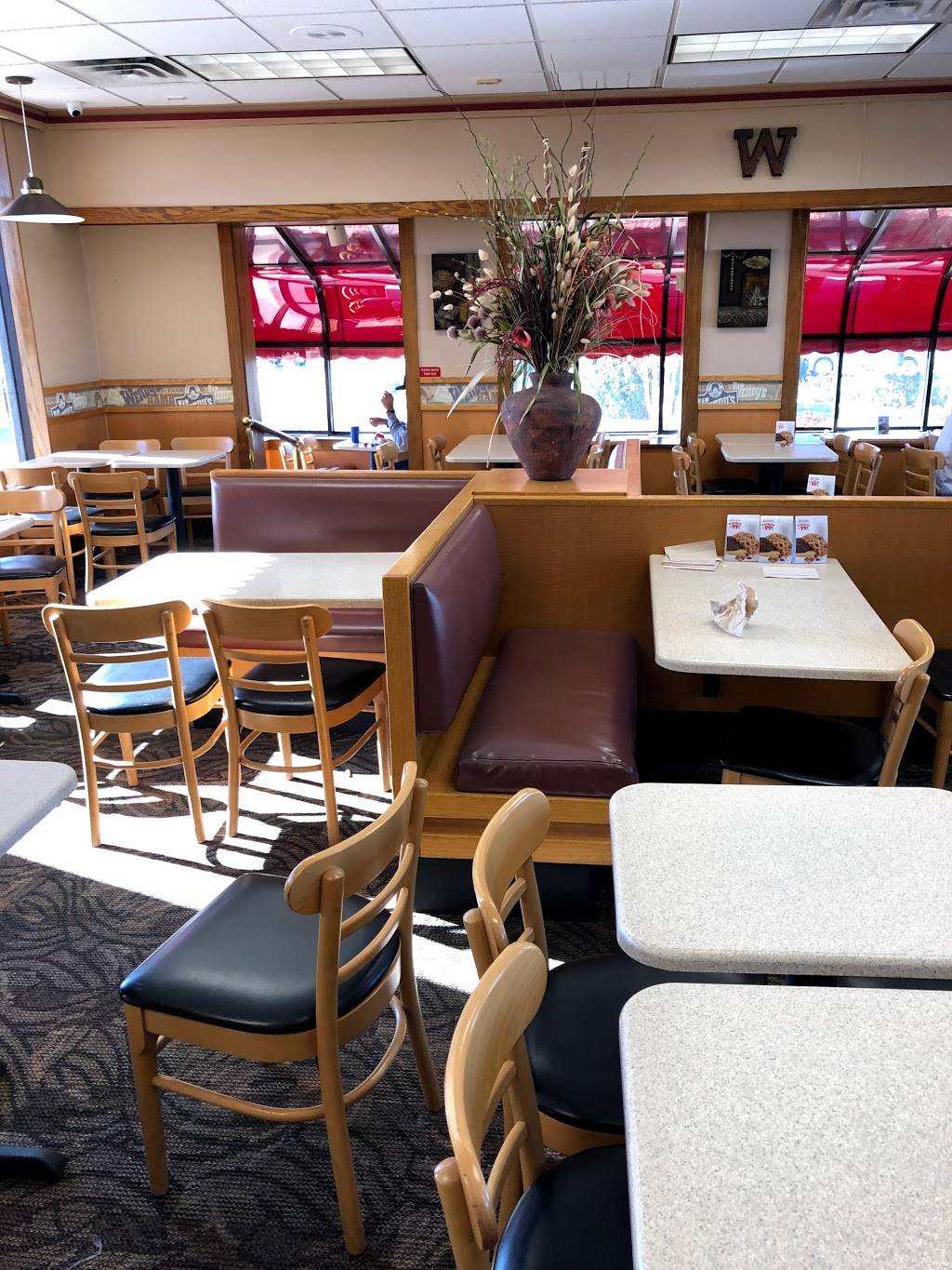 Wendys | restaurant | 3834 N Lincoln Blvd, Oklahoma City, OK 73105, USA | 4055253183 OR +1 405-525-3183