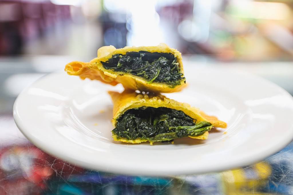 Izzys Empanadas | restaurant | 1225 45th St, West Palm Beach, FL 33407, USA | 5613550062 OR +1 561-355-0062