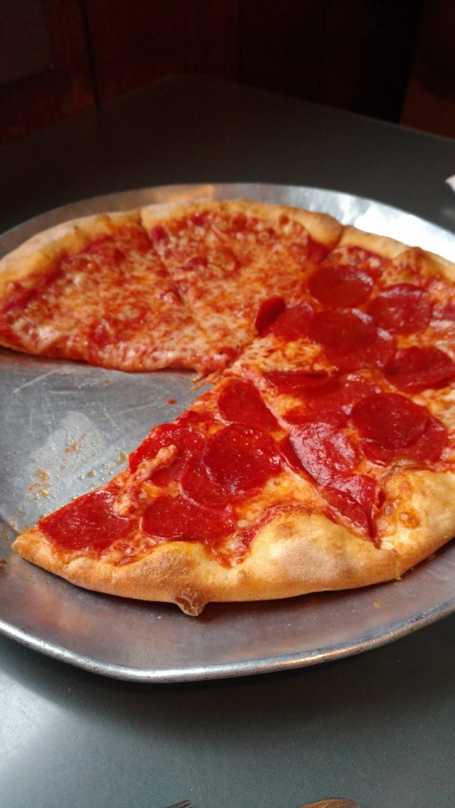 Candela Pizza | restaurant | 3817, 22 Lawn Park Ave, Lawrence Township, NJ 08648, USA | 6098829119 OR +1 609-882-9119