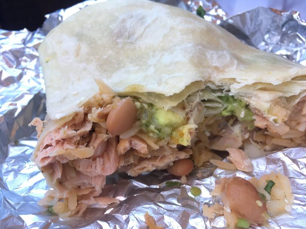 Whale of A Deli | meal takeaway | 997 Mesa Rd, Point Reyes Station, CA 94956, USA | 4156638464 OR +1 415-663-8464