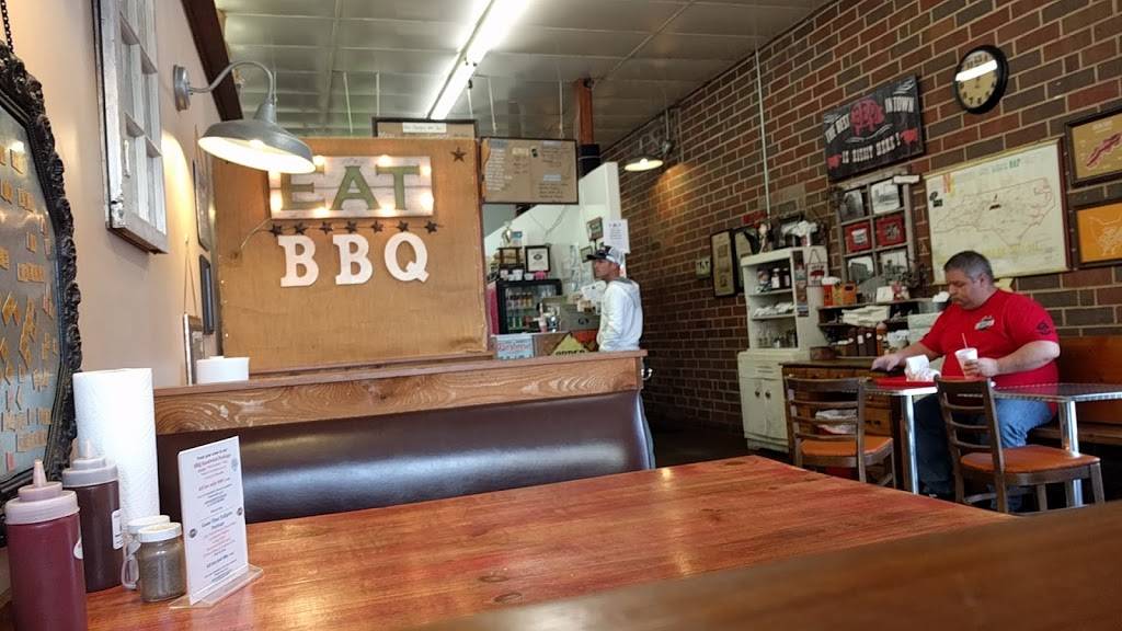 Dickie Do’s BBQ | restaurant | 20 Roxboro Rd, Haw River, NC 27258, USA | 3365781220 OR +1 336-578-1220