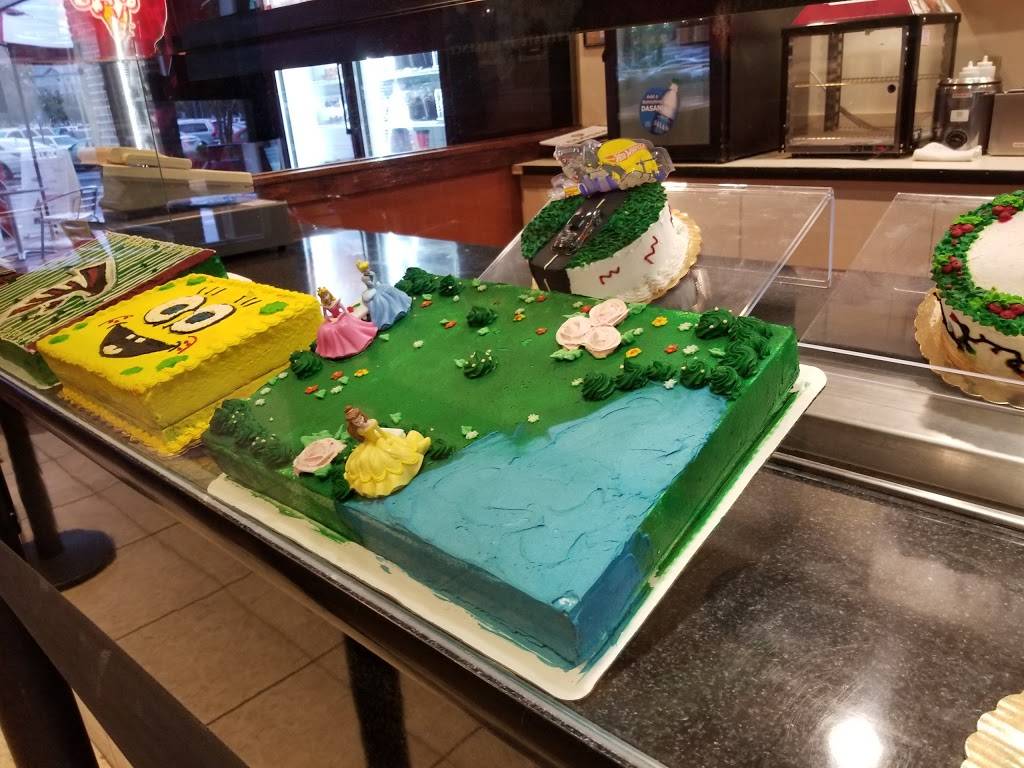 Cold Stone Creamery | bakery | 5500 Abercorn St Ste 20, Savannah, GA 31405, USA | 9126920035 OR +1 912-692-0035