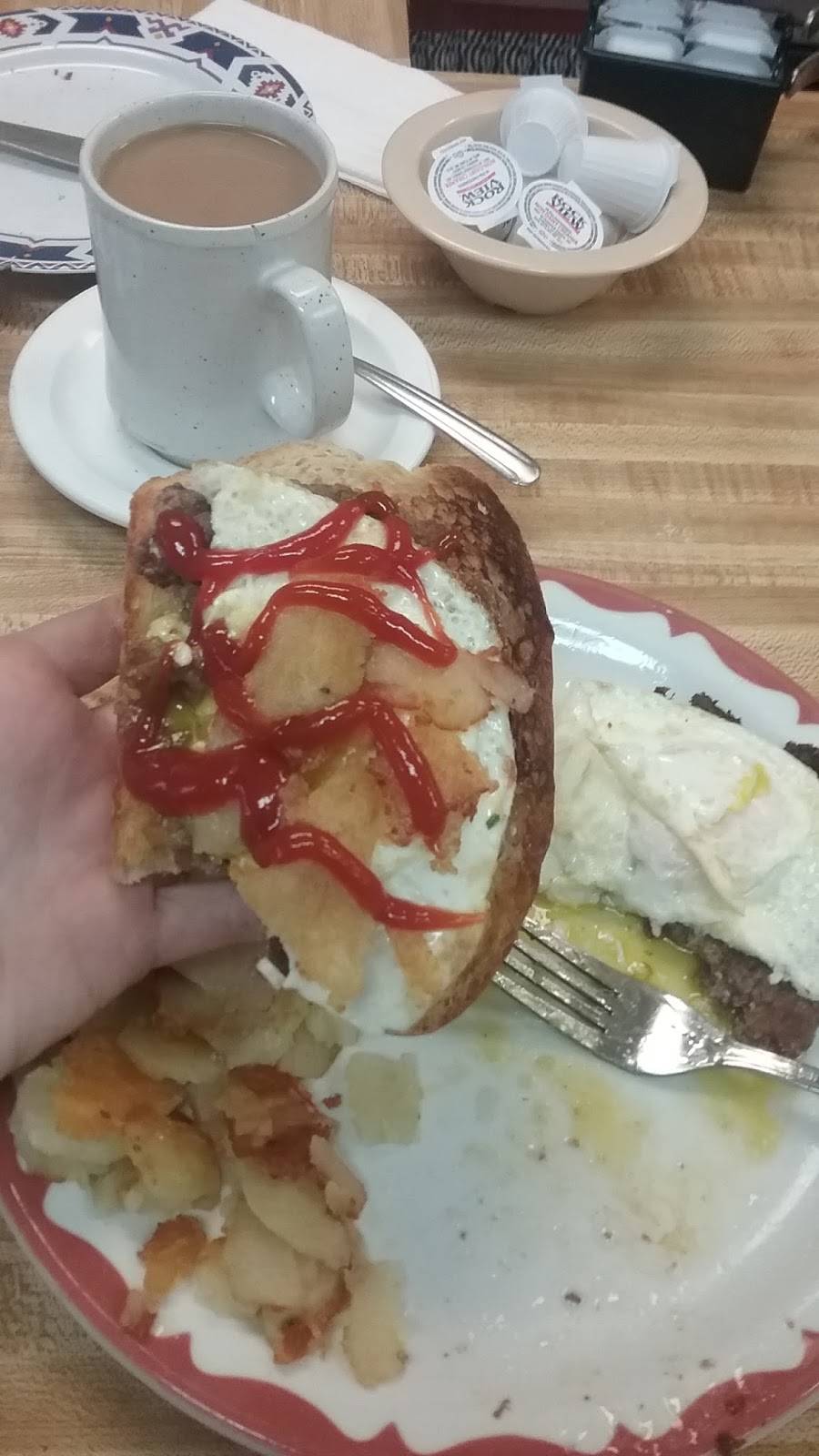 Howards Cafe | cafe | 1051 S Alvarado St, Los Angeles, CA 90006, USA | 2133857991 OR +1 213-385-7991