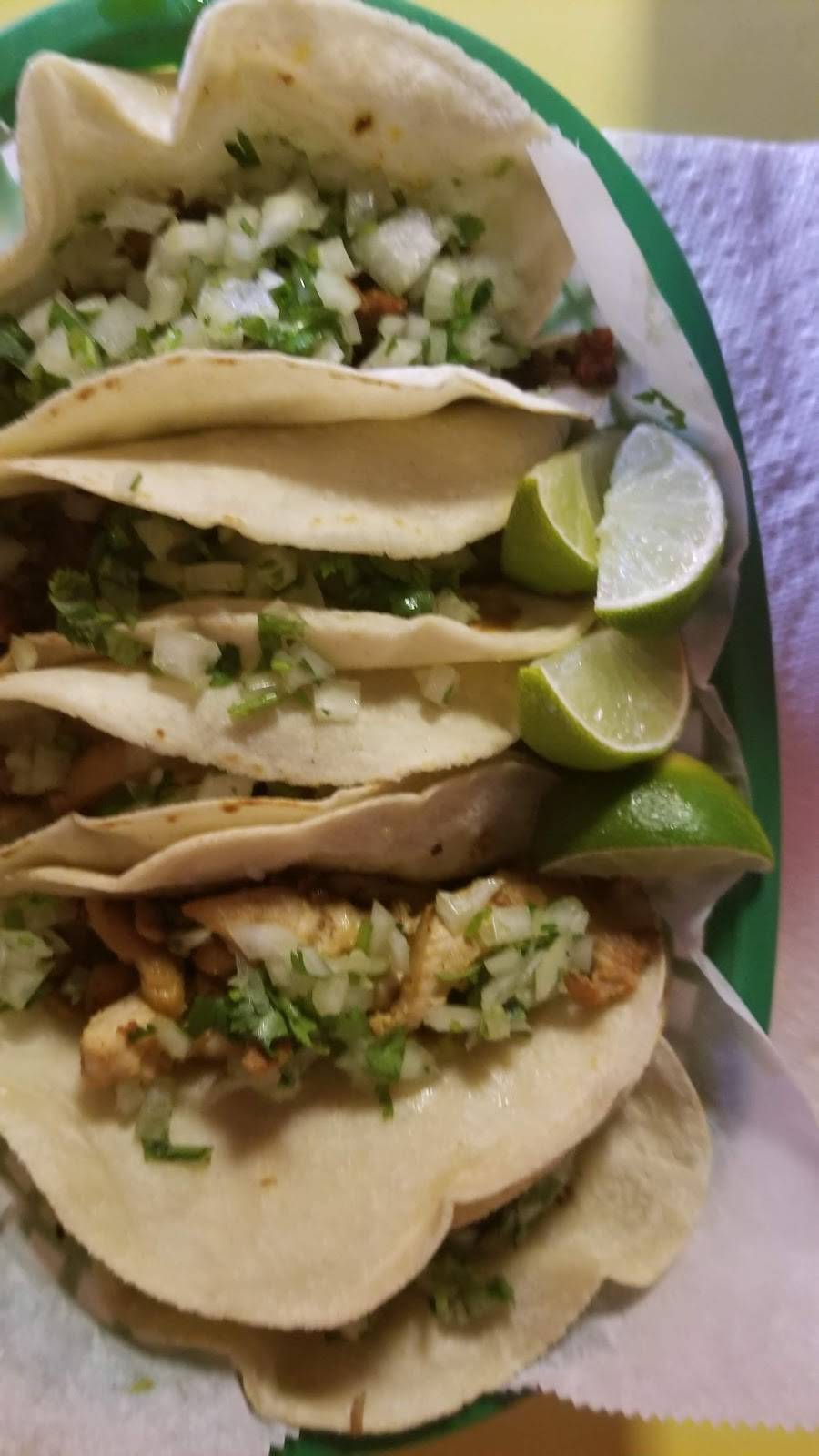 La Vencedora | restaurant | 1961 Division Ave S, Grand Rapids, MI 49507, USA | 6162459352 OR +1 616-245-9352