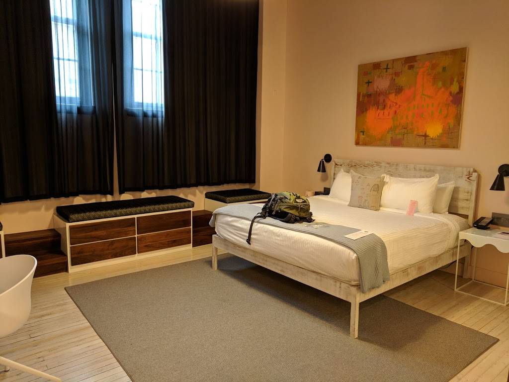 Quirk Hotel | restaurant | 201 W Broad St, Richmond, VA 23220, USA | 8043406040 OR +1 804-340-6040