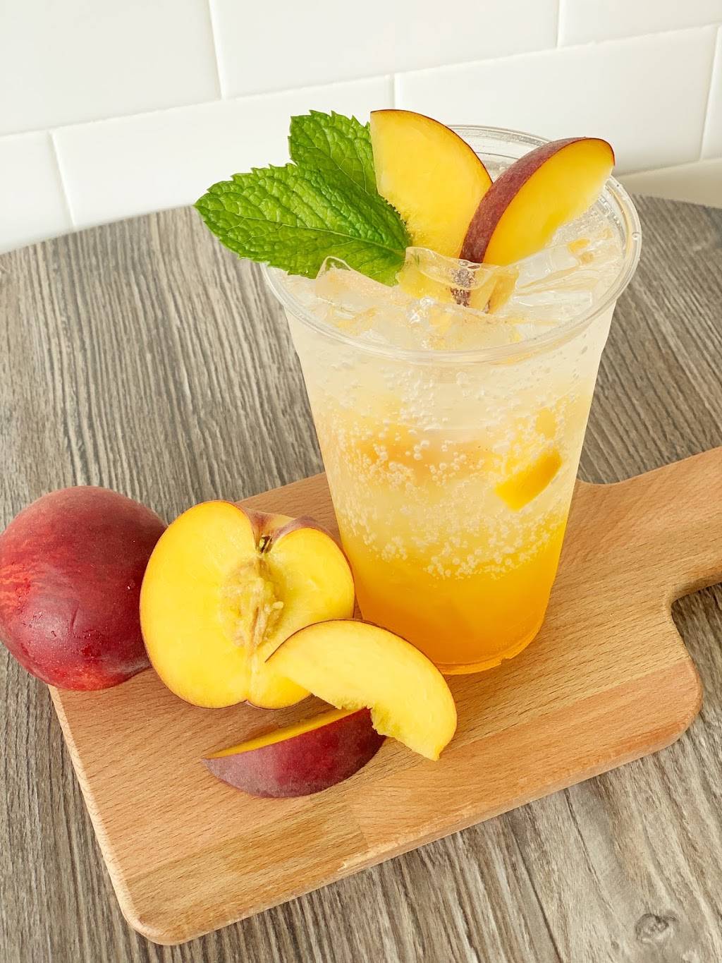 Milk Crate | restaurant | 5138 Hollywood Blvd, Los Angeles, CA 90027, USA | 3235223315 OR +1 323-522-3315