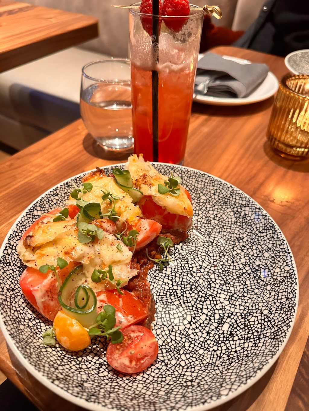 HIDE+SEEK | restaurant | 838 W Randolph St, Chicago, IL 60607, USA | 3126808217 OR +1 312-680-8217