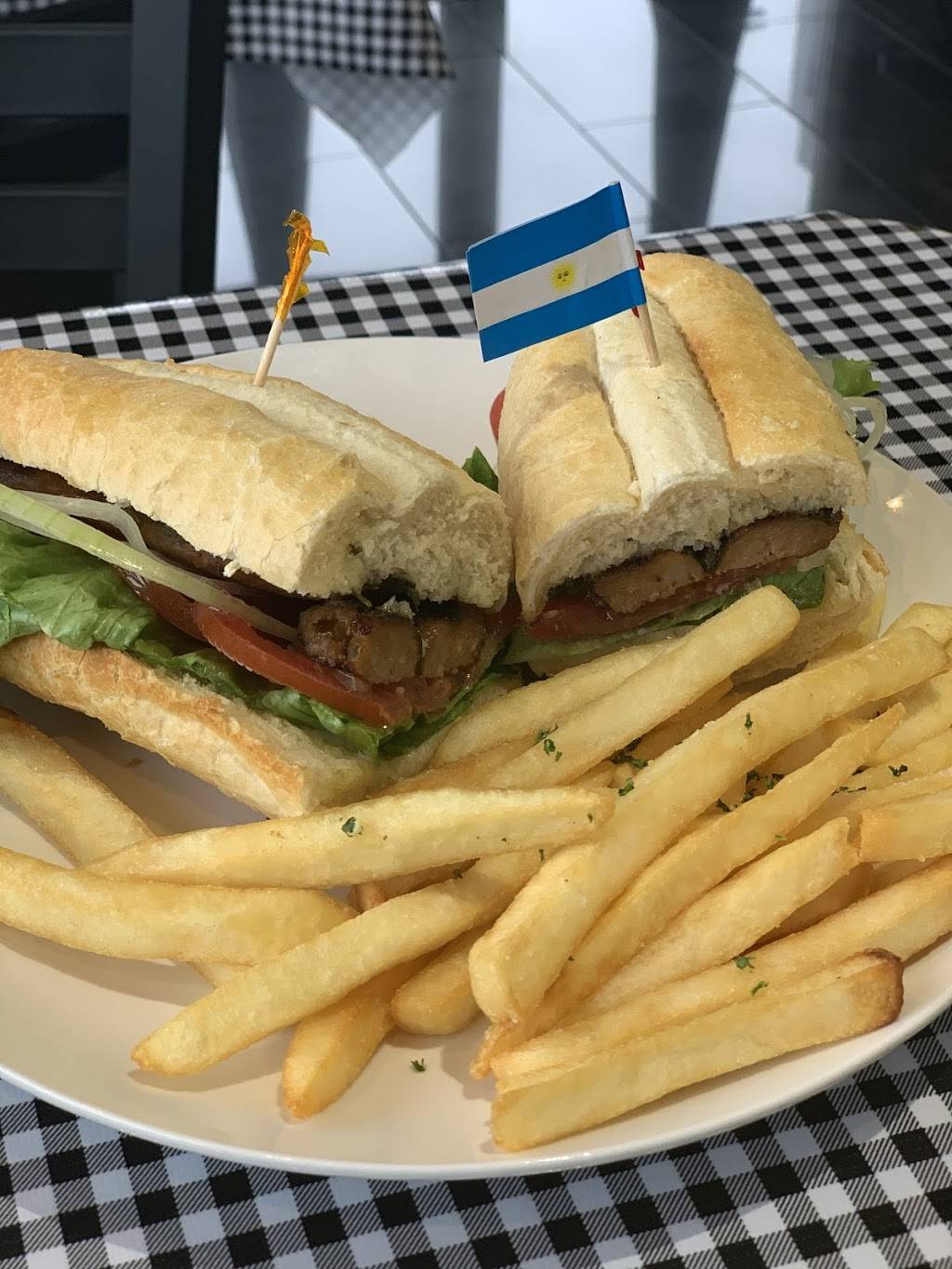 La Farola | restaurant | 2790 Harbor Blvd #118, Costa Mesa, CA 92626, USA | 7147140588 OR +1 714-714-0588