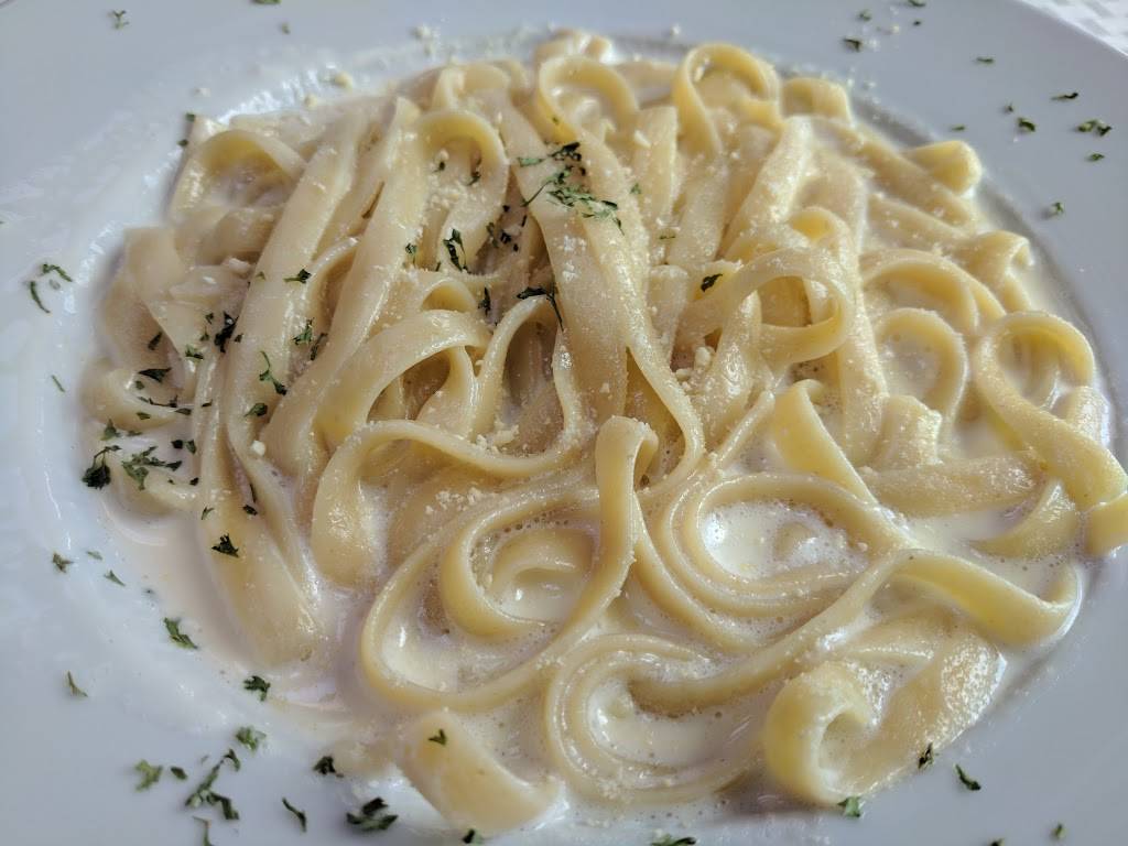 Halte 4 As | restaurant | 810 QC-112, Saint-Césaire, QC J0L 1T0, Canada | 4504690427 OR +1 450-469-0427