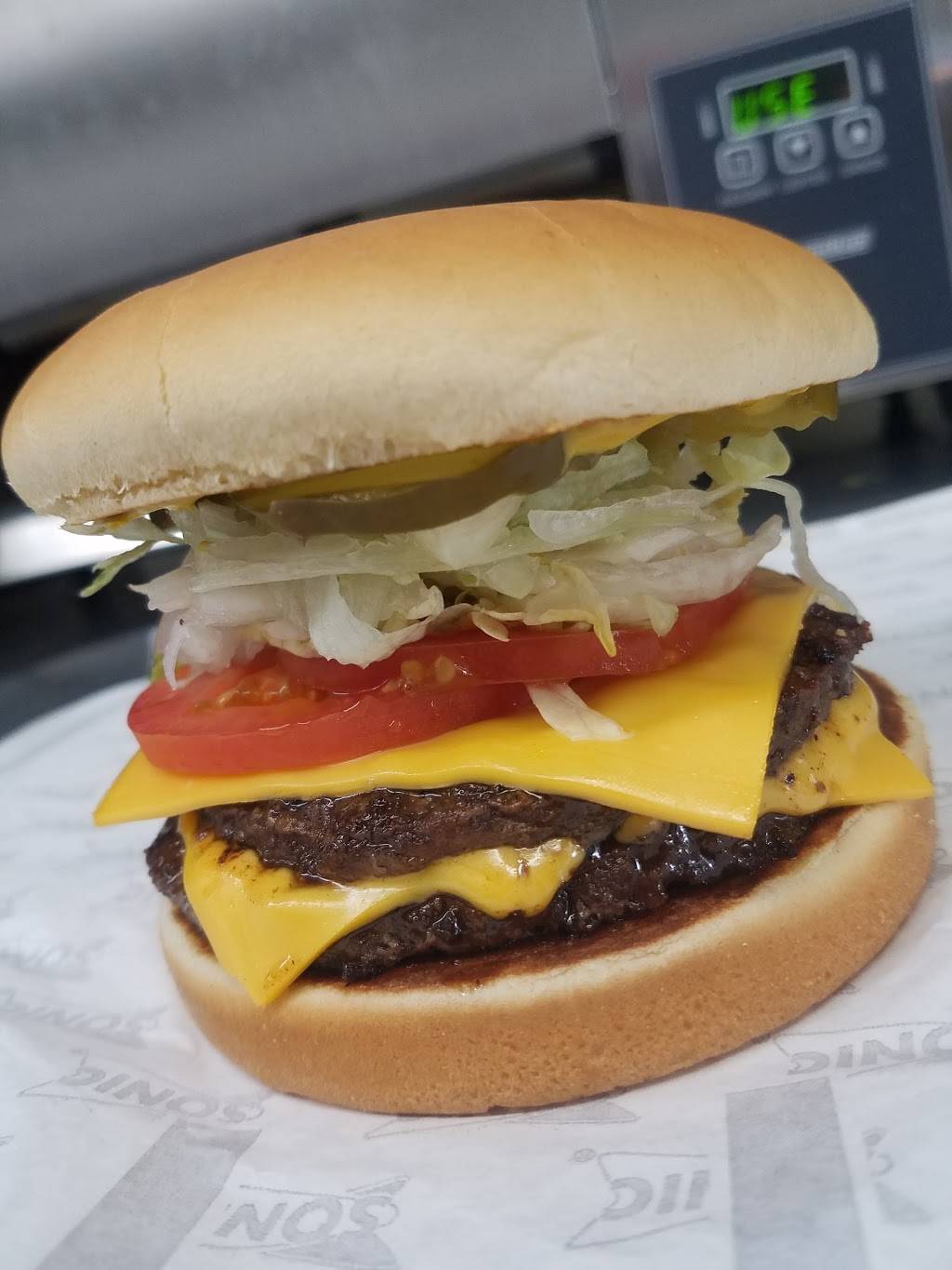 Sonic Drive-In | restaurant | 4687 N Blackstone Ave, Fresno, CA 93726, USA | 5592219300 OR +1 559-221-9300