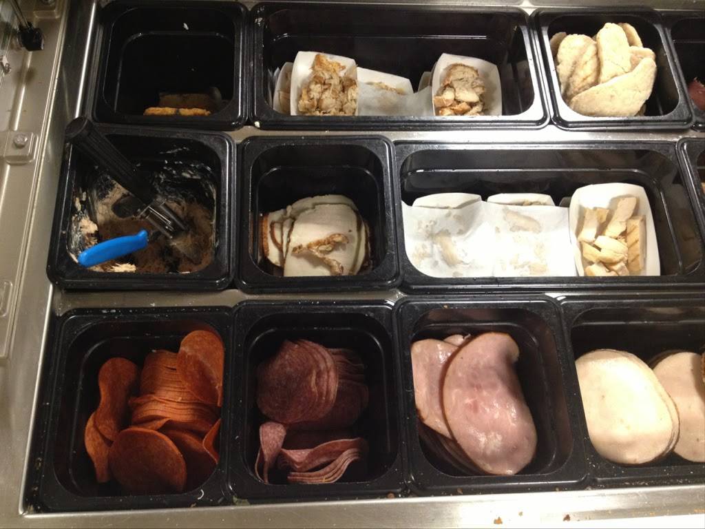 Subway Restaurants | restaurant | 159-49 Cross Bay Blvd, Howard Beach, NY 11414, USA | 3472334391 OR +1 347-233-4391