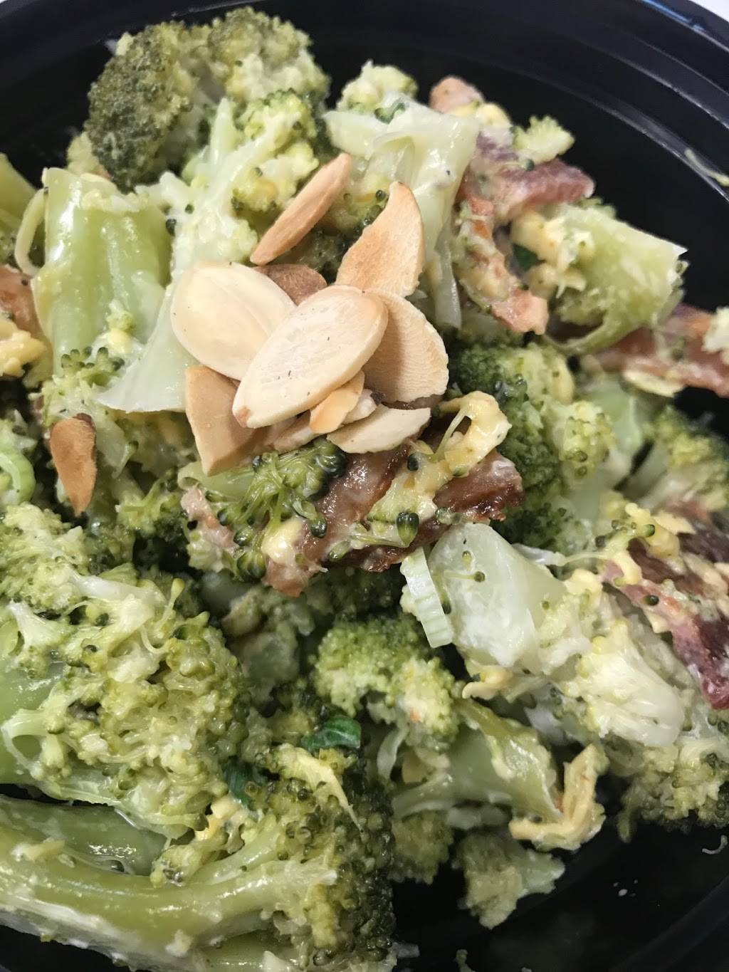 Keto World Kitchen | meal delivery | Inside Grillin Wings & Things, 9447 Park Meadows Dr Unit B, Lone Tree, CO 80124, USA | 8333285386 OR +1 833-328-5386