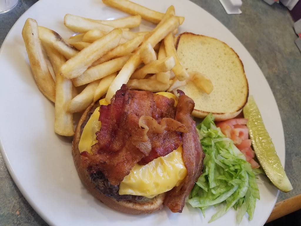 Silver Spoon | restaurant | 1601 W Jefferson St, Joliet, IL 60435, USA | 8157256202 OR +1 815-725-6202