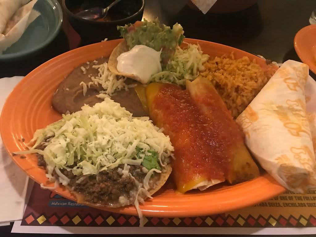 Pepes Mexican Restaurant | restaurant | 634 S Weber Rd, Romeoville, IL 60446, USA | 8152673100 OR +1 815-267-3100