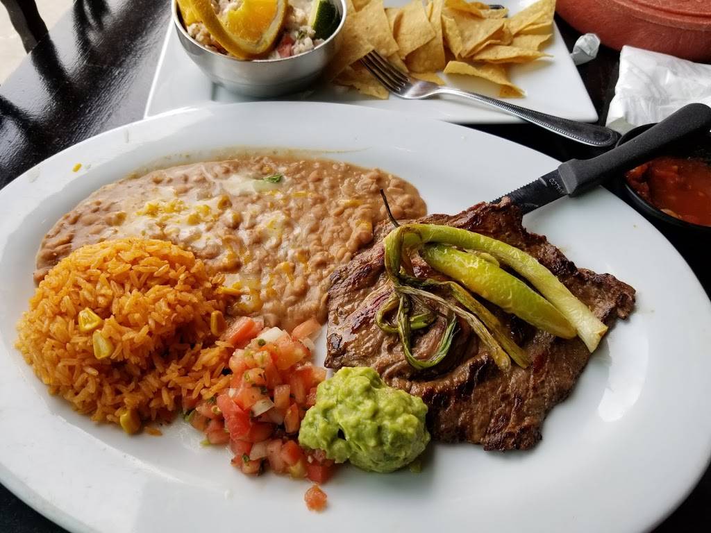 Casa Martin | restaurant | 1654 Ocean Ave, Santa Monica, CA 90401, USA | 3106631732 OR +1 310-663-1732