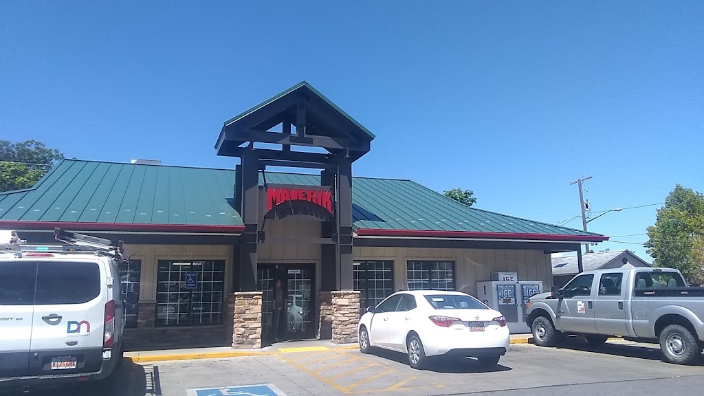Maverik Adventures First Stop | restaurant | 309 N Main St, Springville, UT 84663, USA | 8014898212 OR +1 801-489-8212