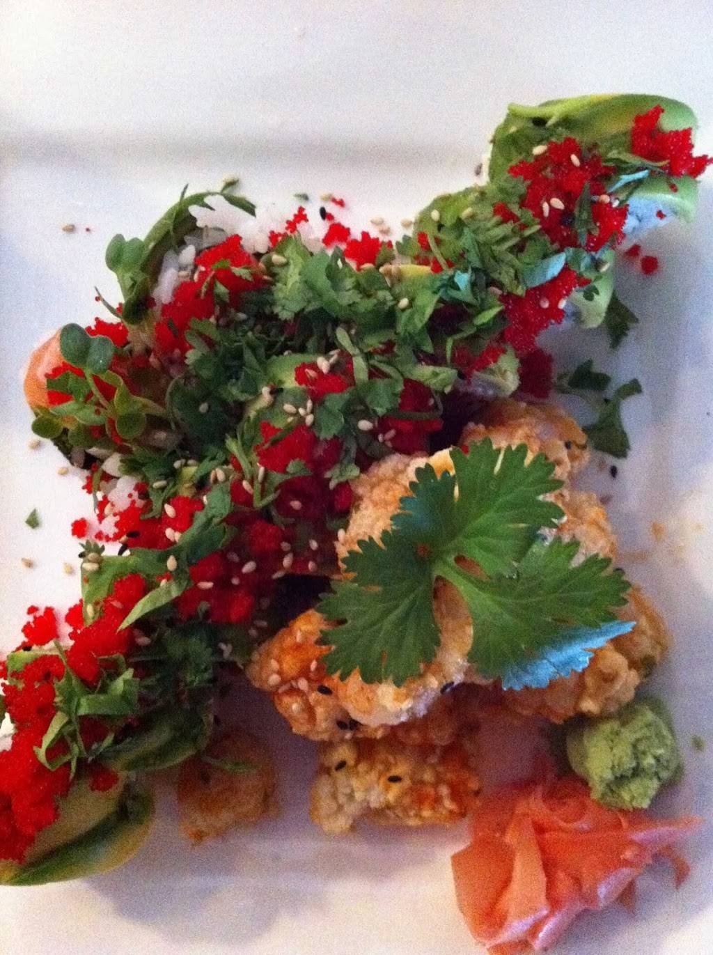 Hollys Eventful Dining | restaurant | 5107 Kingston Pike, Knoxville, TN 37919, USA | 8653300123 OR +1 865-330-0123