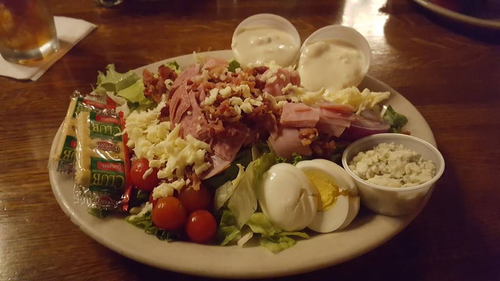 Tuckers Place | restaurant | 2117 S 12th St, St. Louis, MO 63104, USA | 3147725977 OR +1 314-772-5977