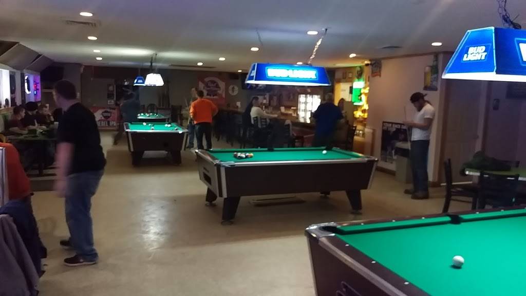 Lebanon Tap Room | restaurant | 385 Beaumont Hwy, Lebanon, CT 06249, USA | 8609428017 OR +1 860-942-8017