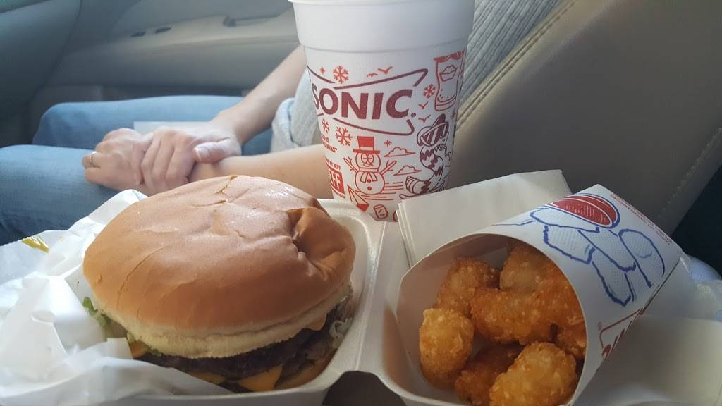 Sonic Drive-In | restaurant | 180 Davis Blvd, Southlake, TX 76092, USA | 8173375008 OR +1 817-337-5008