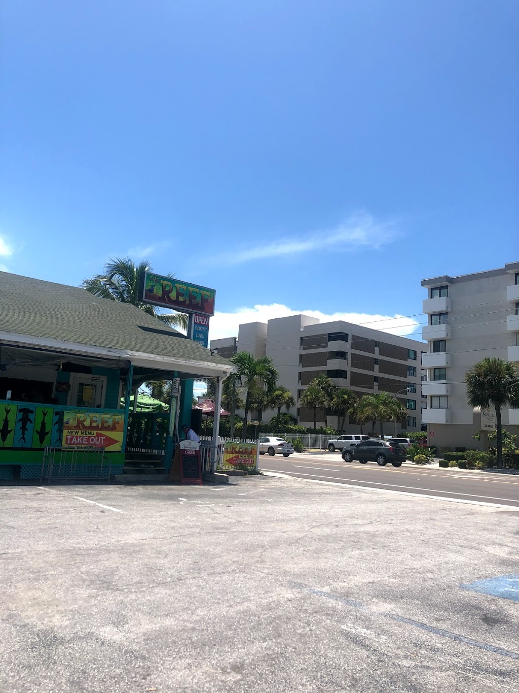 The Reef | restaurant | 14701 Gulf Blvd, Madeira Beach, FL 33708, USA | 7279543402 OR +1 727-954-3402
