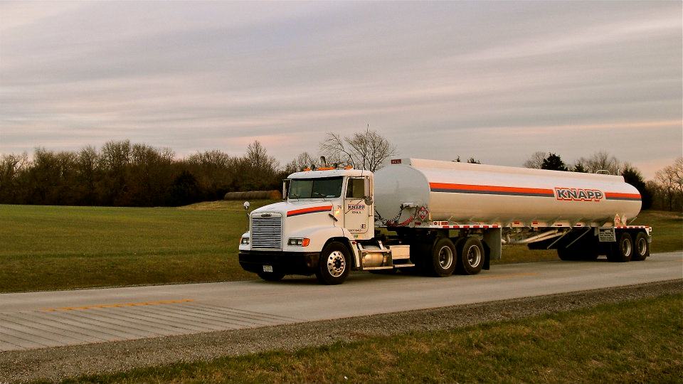 Knapp Oil Co Inc | restaurant | 220 Front St, Xenia, IL 62899, USA | 6186782211 OR +1 618-678-2211