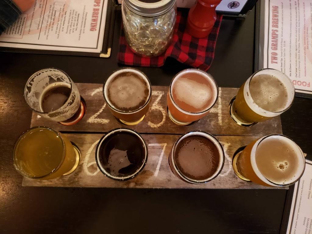 Two Gramps Brewing | restaurant | 266 Water St, Gardiner, ME 04345, USA | 2075920776 OR +1 207-592-0776