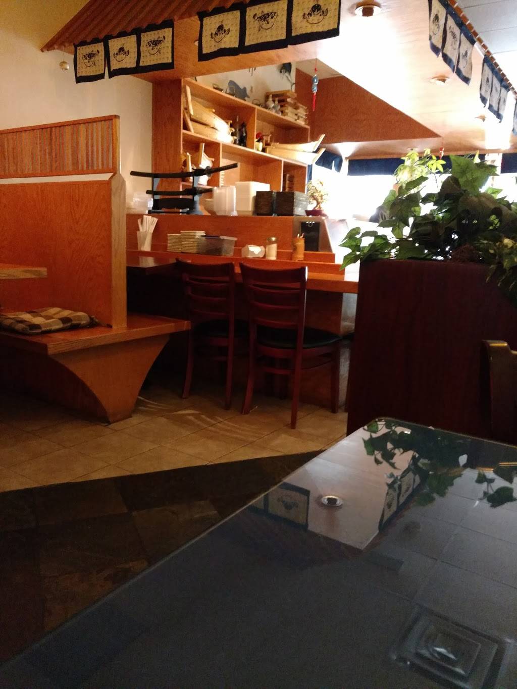 Fuji Japanese Restaurant | restaurant | 3253 NJ-35, Hazlet, NJ 07730, USA | 7328887951 OR +1 732-888-7951