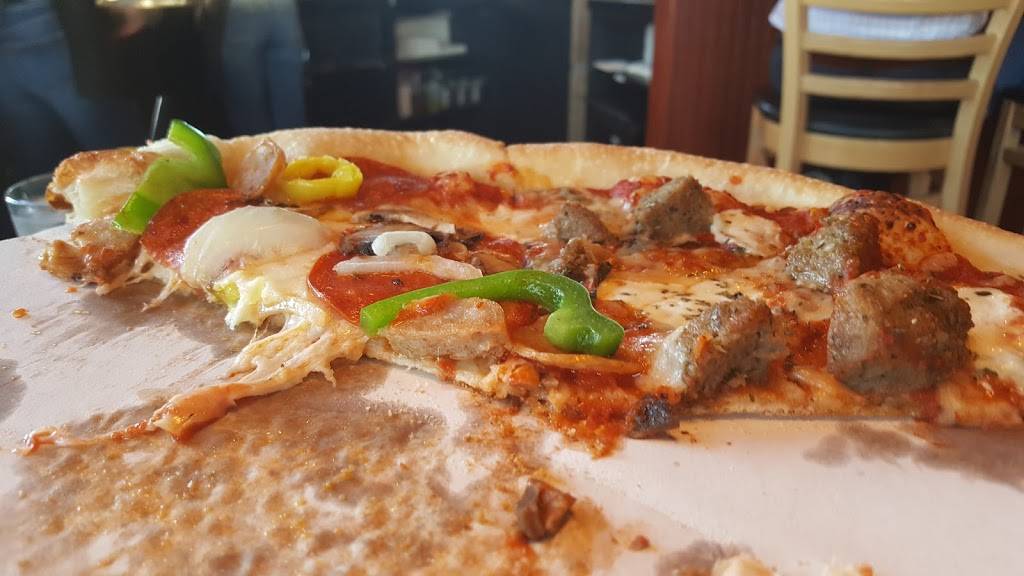 Deweys Pizza | meal takeaway | 7933 Beechmont Ave, Cincinnati, OH 45255, USA | 5133880300 OR +1 513-388-0300