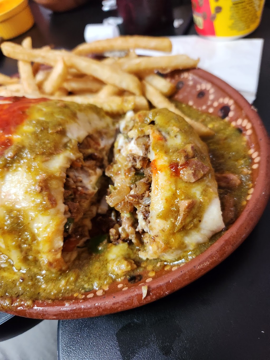 Roque Burritos and Restaurant | restaurant | 1401 W Mermod St, Carlsbad, NM 88220, USA | 5757255933 OR +1 575-725-5933