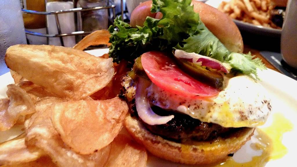 Hells Kitchen | restaurant | 118 Princess St, Wilmington, NC 28401, USA | 9107634133 OR +1 910-763-4133