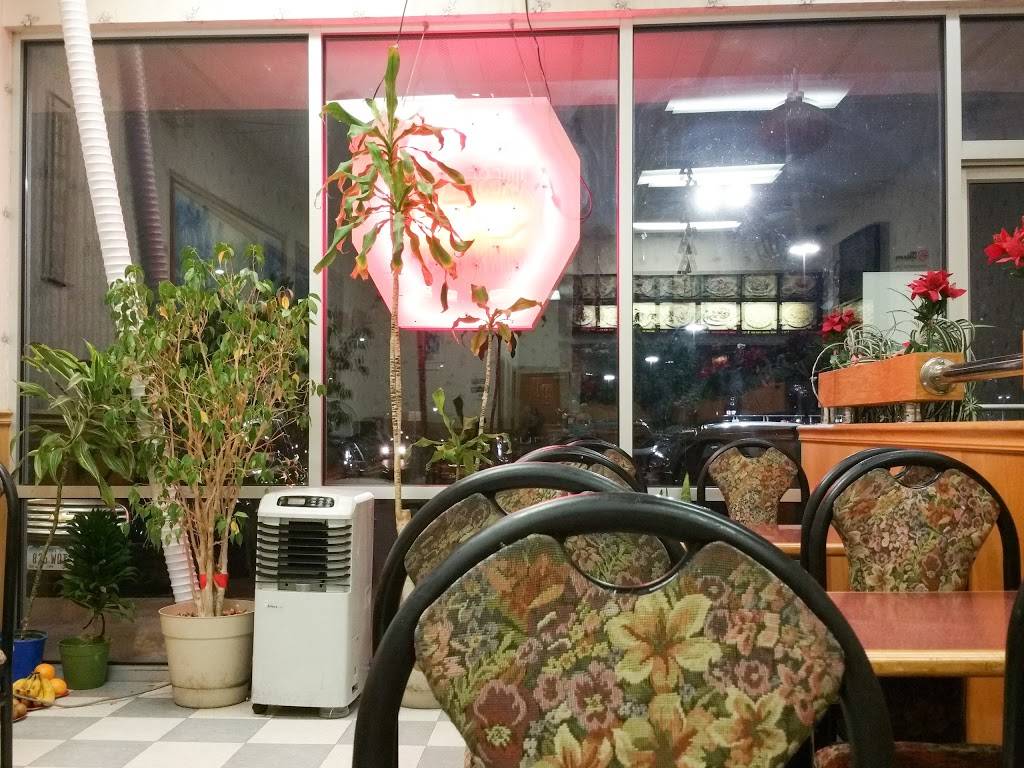 China King | restaurant | 3005 Wiley Blvd SW Ste 105, Cedar Rapids, IA 52404, USA | 3193905588 OR +1 319-390-5588