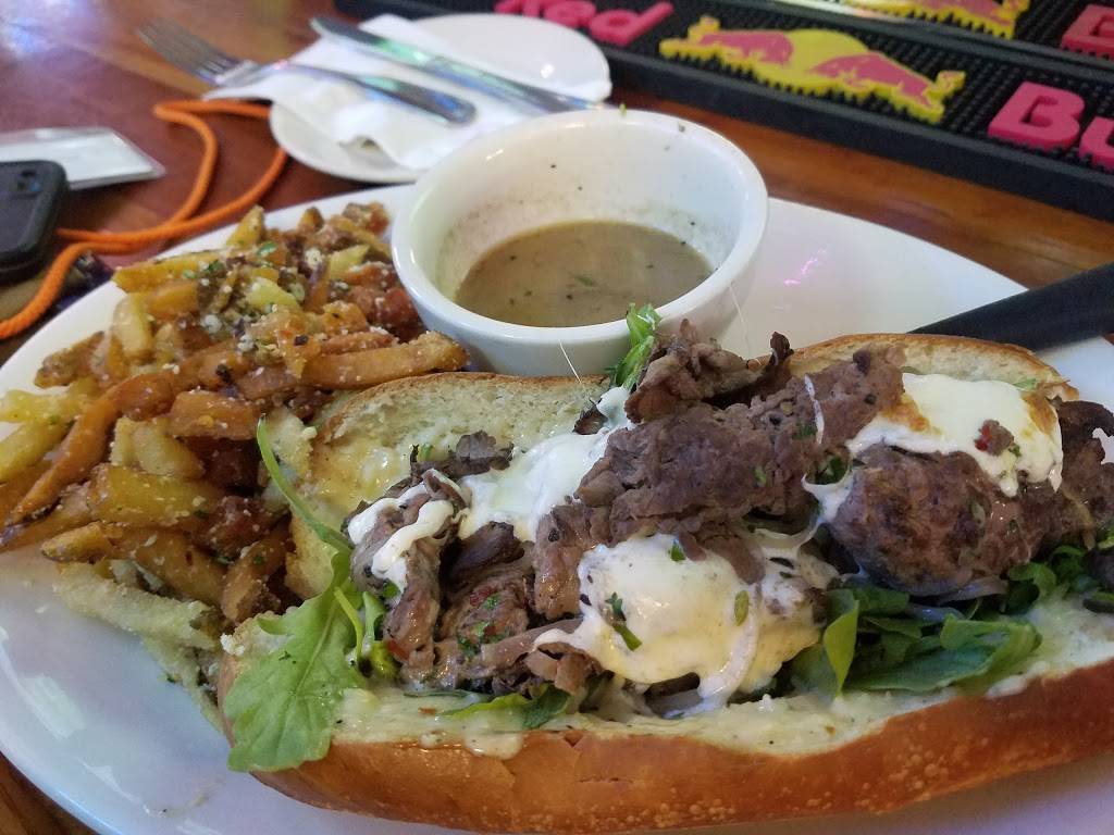 Barracudas Locust Point Tavern | restaurant | 1230 E Fort Ave, Baltimore, MD 21230, USA | 4106852832 OR +1 410-685-2832