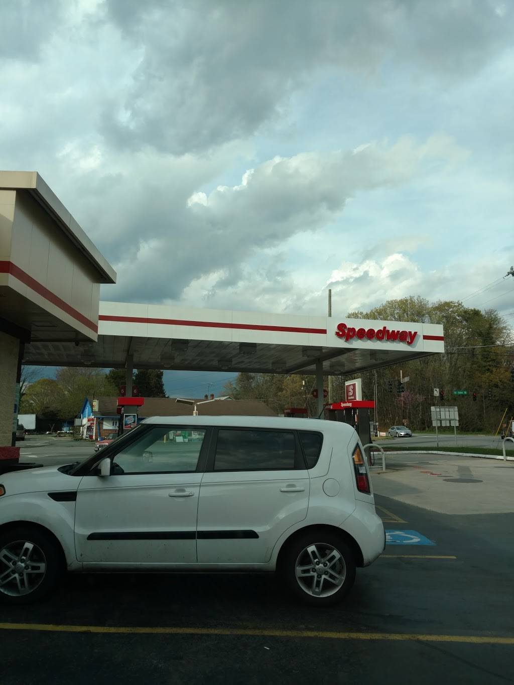 Dunkin | bakery | 566 Old Hollow Rd, Winston-Salem, NC 27105, USA | 3367449362 OR +1 336-744-9362