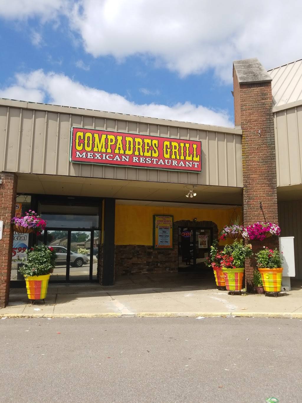 Compadres | restaurant | 10333 Northfield Rd, Northfield, OH 44067, USA | 3304670567 OR +1 330-467-0567