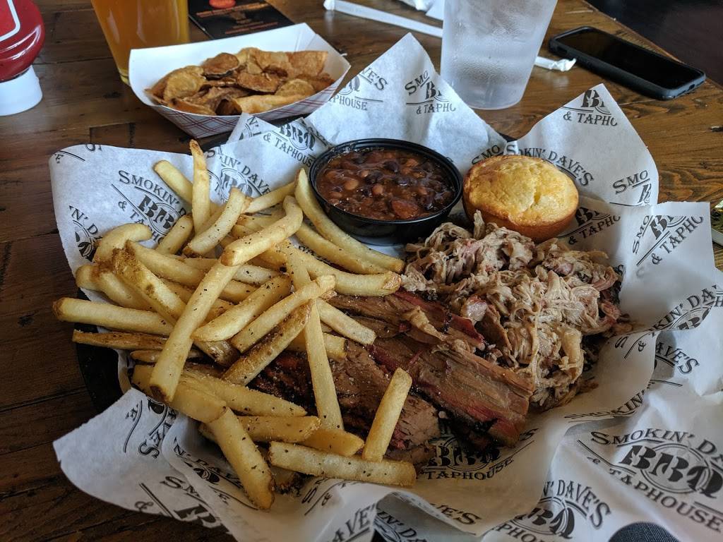 Smokin Daves BBQ & Brew | restaurant | 1551 Cortez St, Denver, CO 80221, USA | 3034307427 OR +1 303-430-7427
