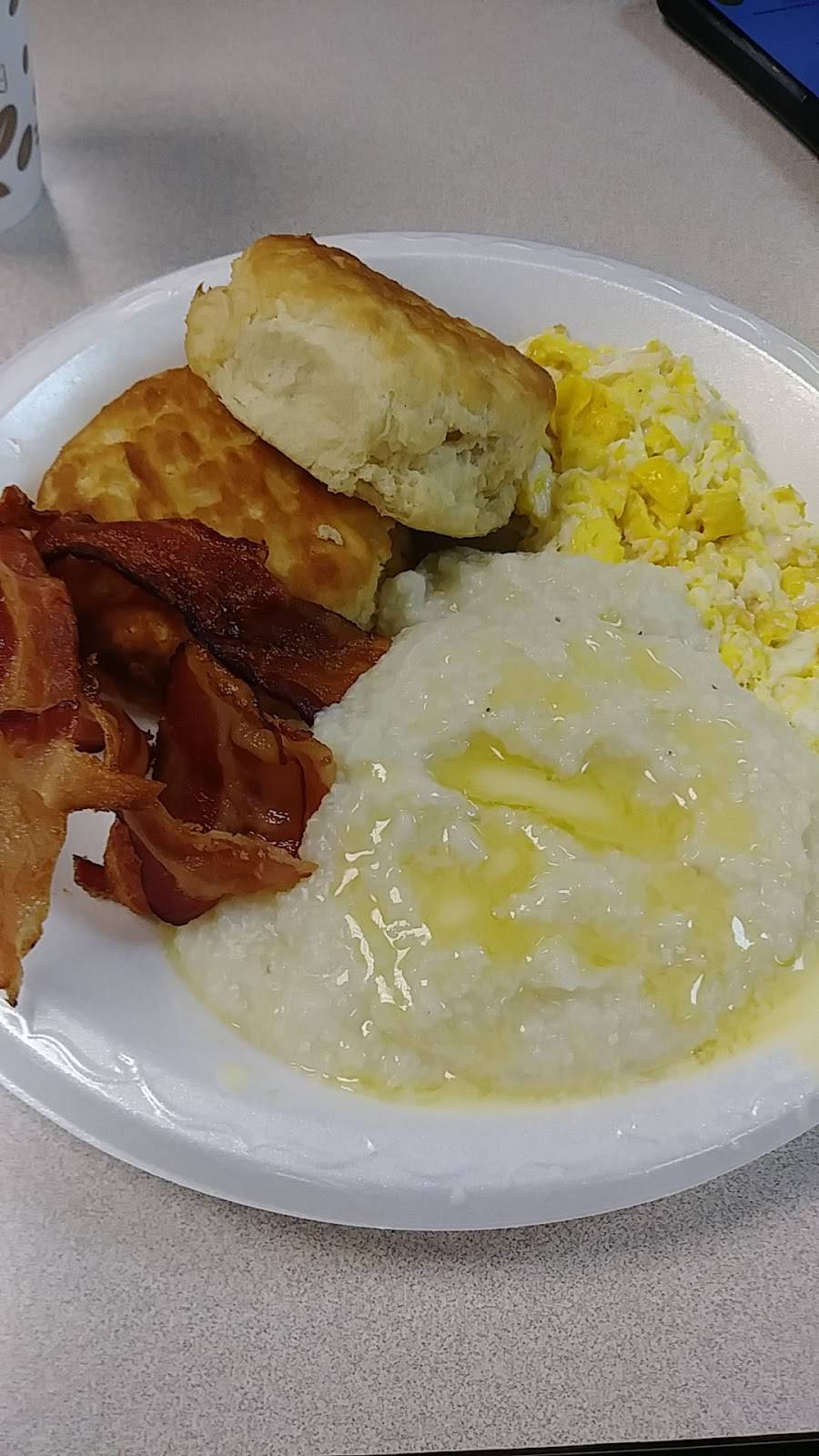 Krystal | meal takeaway | 14020 Abercorn St, Savannah, GA 31419, USA | 9129278890 OR +1 912-927-8890