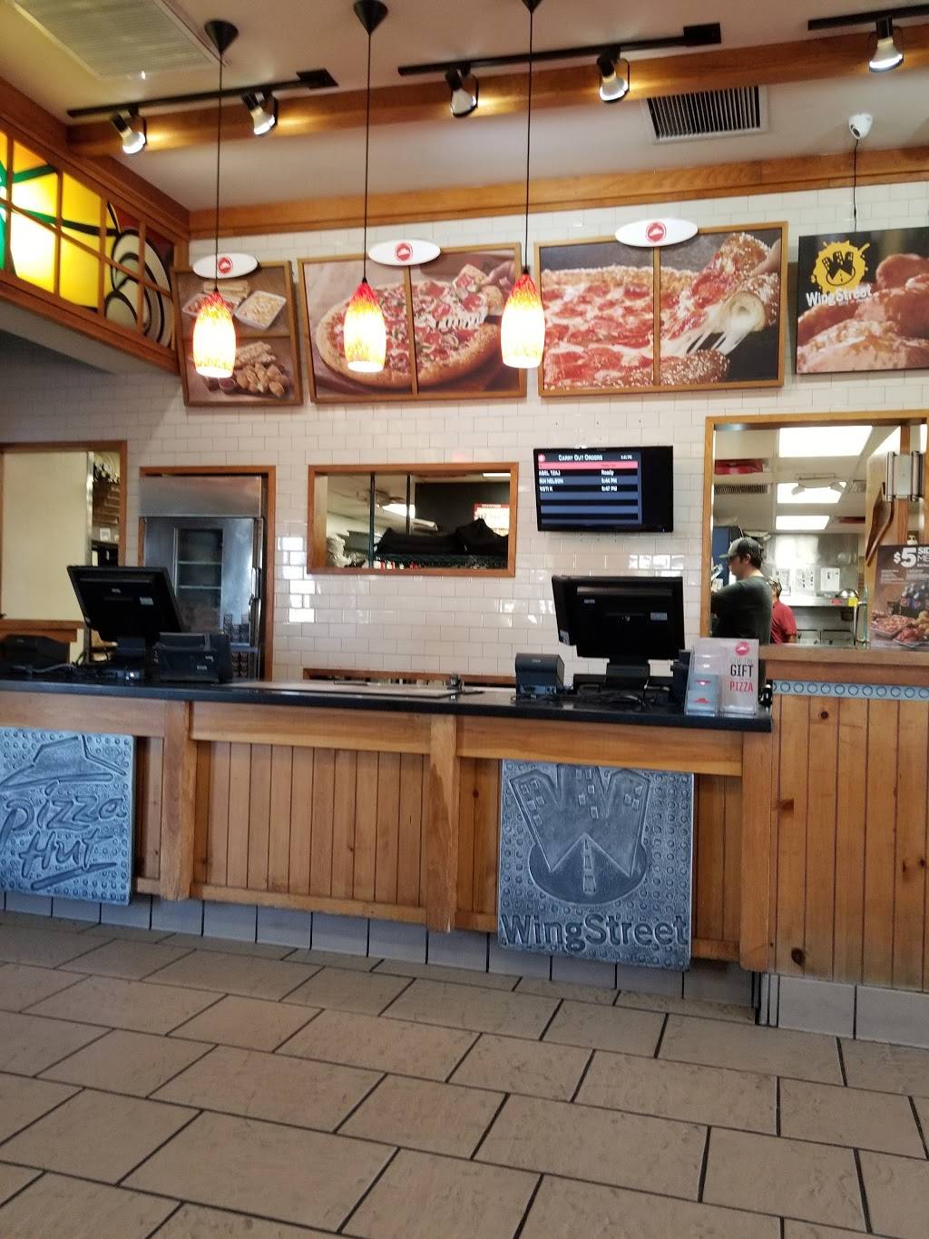 Pizza Hut | restaurant | 8860 N 43rd Ave, Glendale, AZ 85302, USA | 6239311421 OR +1 623-931-1421