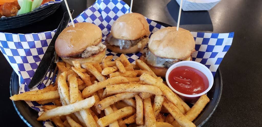 Bootys Wings, Burgers, and Beer | restaurant | 15557 W Bell Rd suite 405, Surprise, AZ 85374, USA | 6235467757 OR +1 623-546-7757