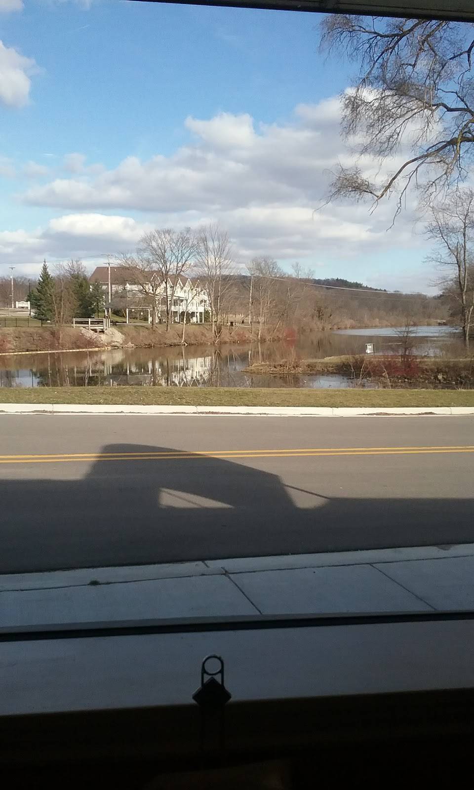 Faro Italian Pizza | restaurant | 117 W Main St, Middleville, MI 49333, USA | 2697957911 OR +1 269-795-7911