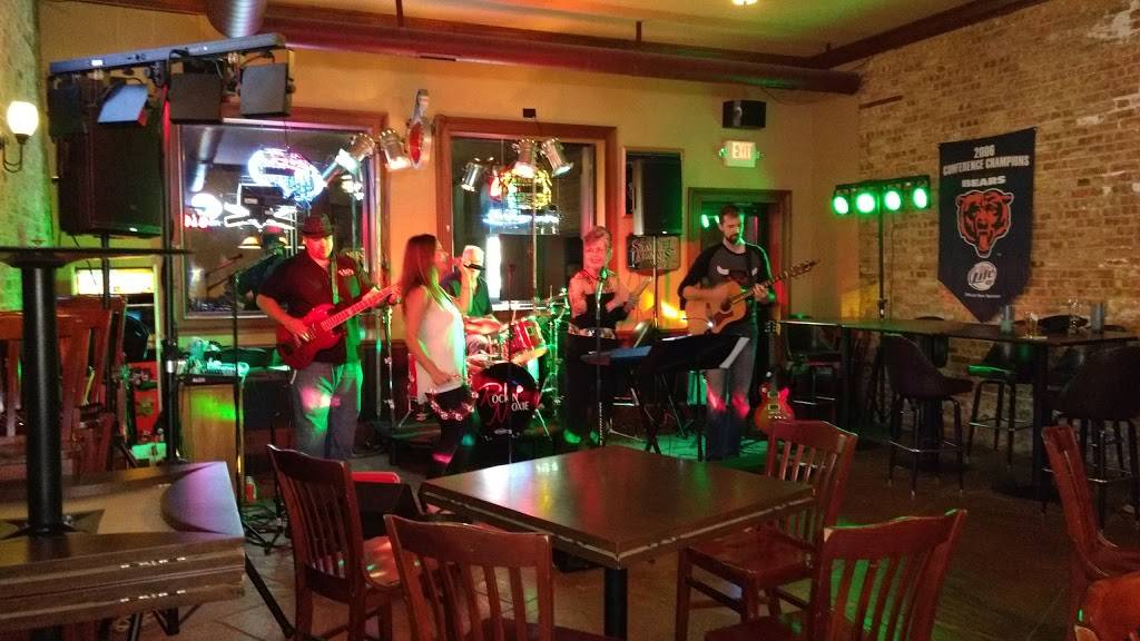 Five Points Pub | restaurant | 105 Main St, Kingston, IL 60145, USA | 8157843500 OR +1 815-784-3500