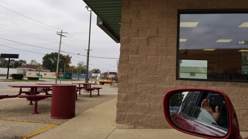 Subway | restaurant | 981 E Main St, Galesburg, IL 61401, USA | 3093427822 OR +1 309-342-7822