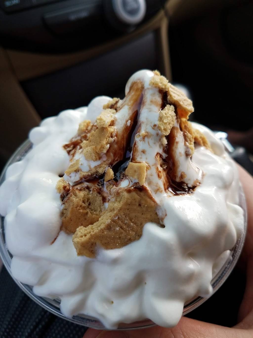 Gibbys Good Eats & Treats | restaurant | 800 4th Ave, Coraopolis, PA 15108, USA | 4122649866 OR +1 412-264-9866